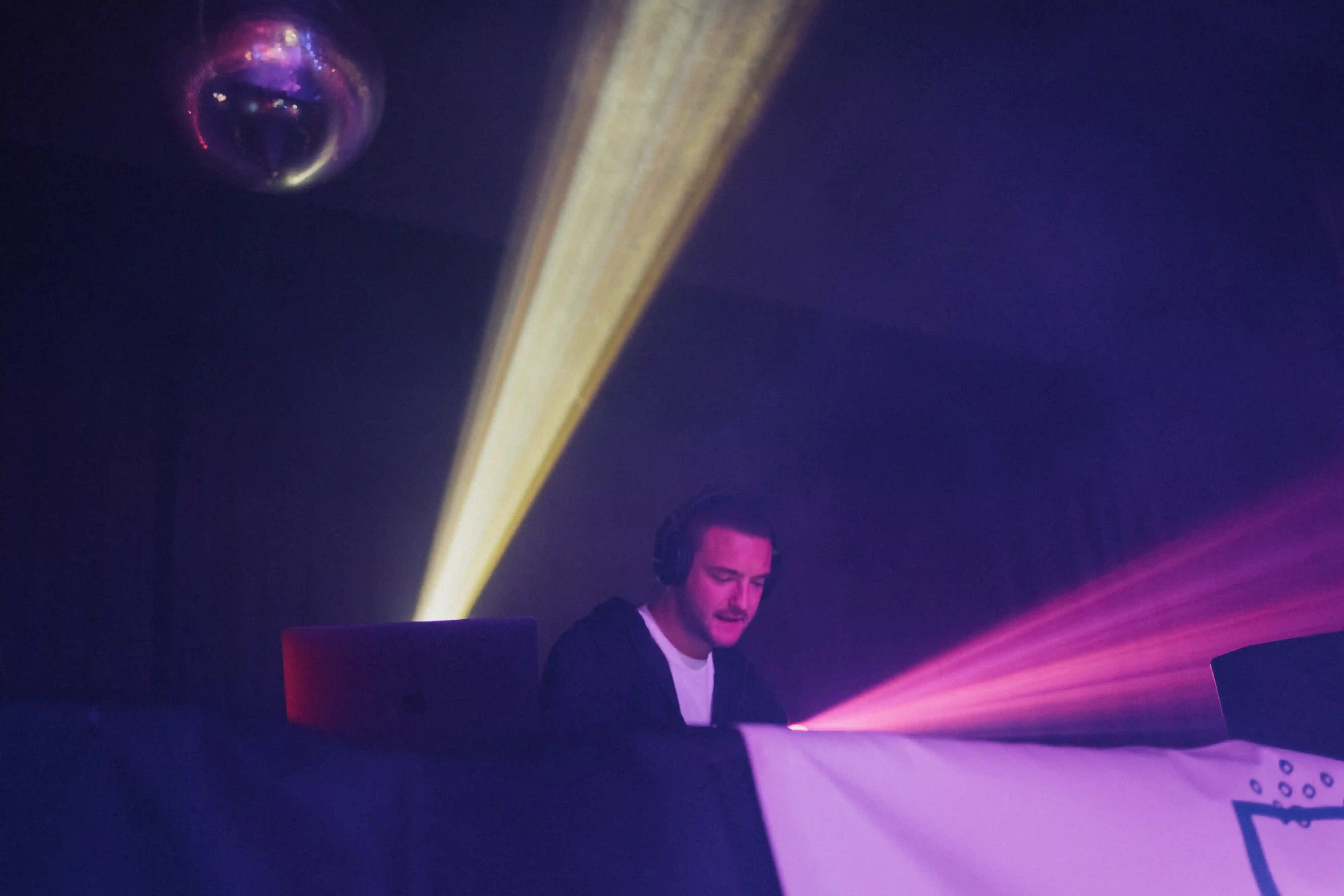 Kein Bild mit diesem Pfad gefunden